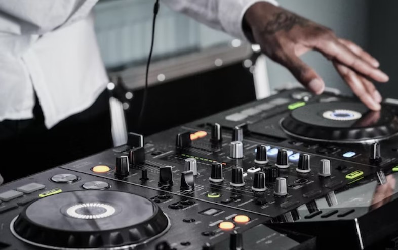 DJ at turntable