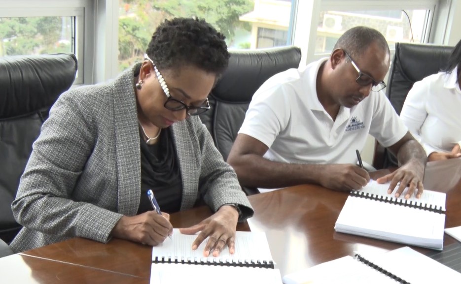 Contract signing for SALCC extension works.