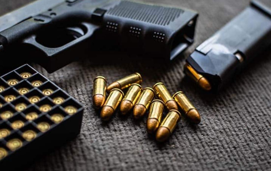 Gun and ammunition