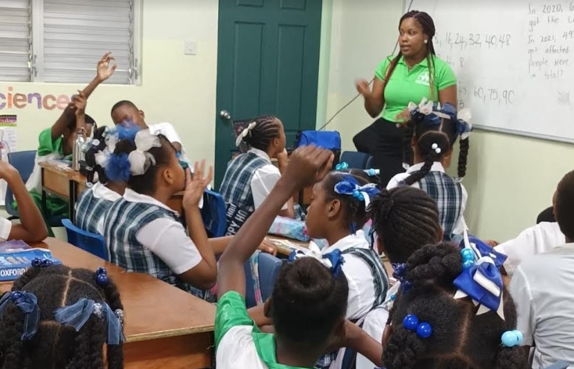 Students learn about Saint Lucia renewable energy project.