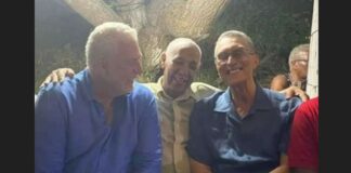 (Left to Right) Allen Chastanet, Cecil Lay and Kenny Anthony share a light moment.