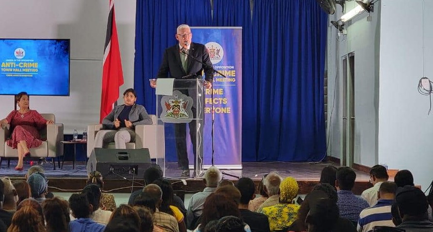 Allen Chastanet addresses Trinidad and Tobago anti-crime town hall meeting.