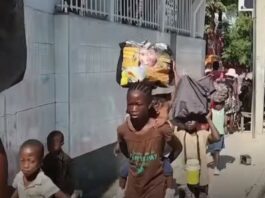 Haitians fleeing violence in Port au Prince.