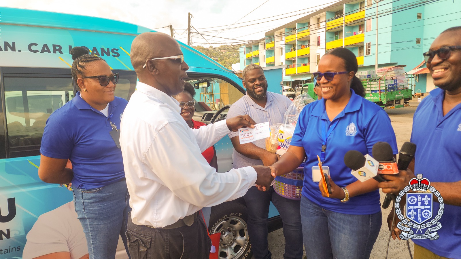 Royal Saint Lucia Police Force in collaboration with the Gros-Islet Minibus Association, acknowledged the services of Mr. Paul Hyacinth, affectionately known as “Tracker” by presenting him with a hamper.