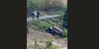 Truck runs off La Toc Road