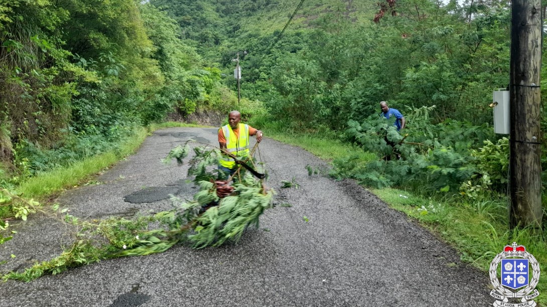 Canaries police clearing blocked road after Hurricane Beryl