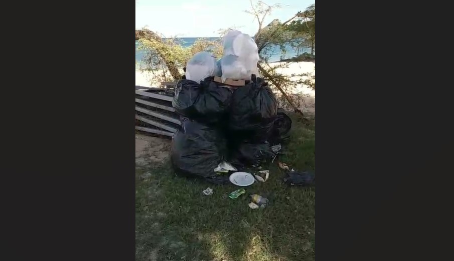 Garbage near Pigeon Island.