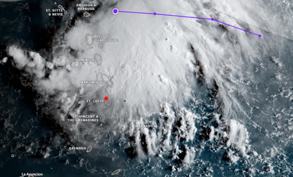 Saint Lucia to experience showers, possible thunderstorms as strong tropical wave passes