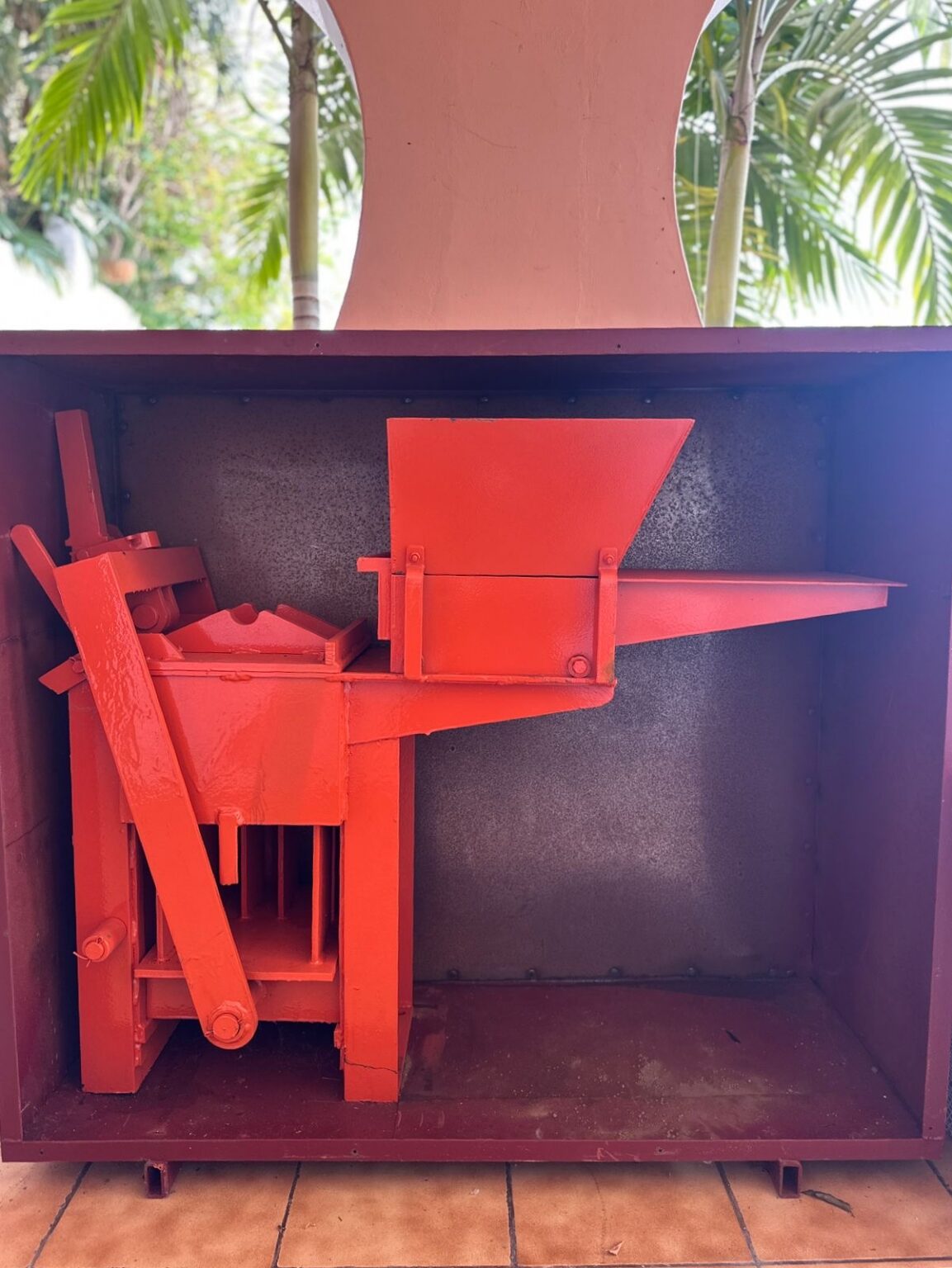 Dyllan Boulogne advances clay-based blocks to tackle housing costs - St ...
