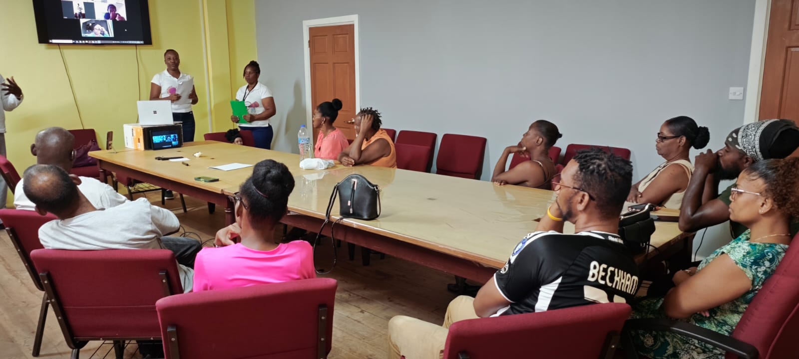 Police engage deaf, hearing-impaired on personal safety