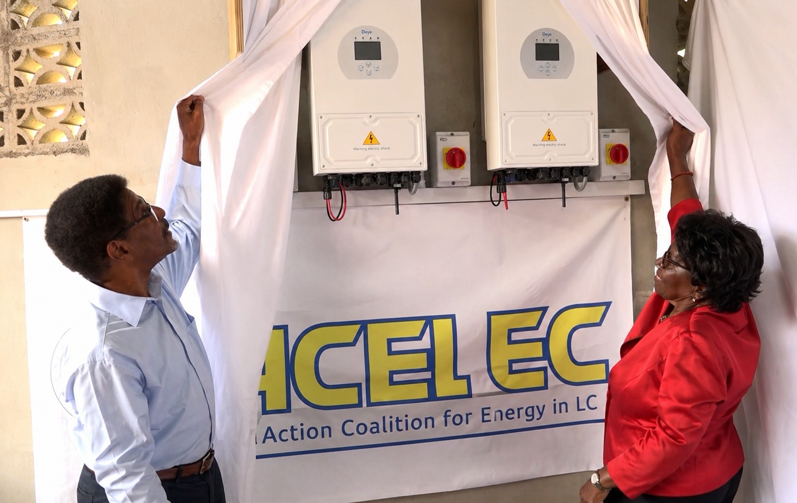 Government welcomes LUCELEC’s solar donation to St Lucy’s Home