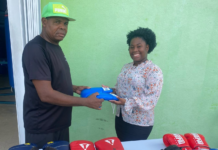 Former boxing coach donates to young fighters