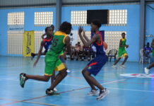 School basketball tips off with exciting contests